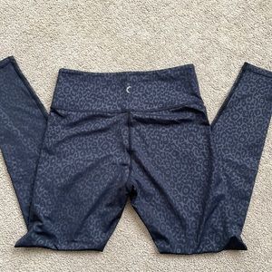 cheetah black print Zyia leggings